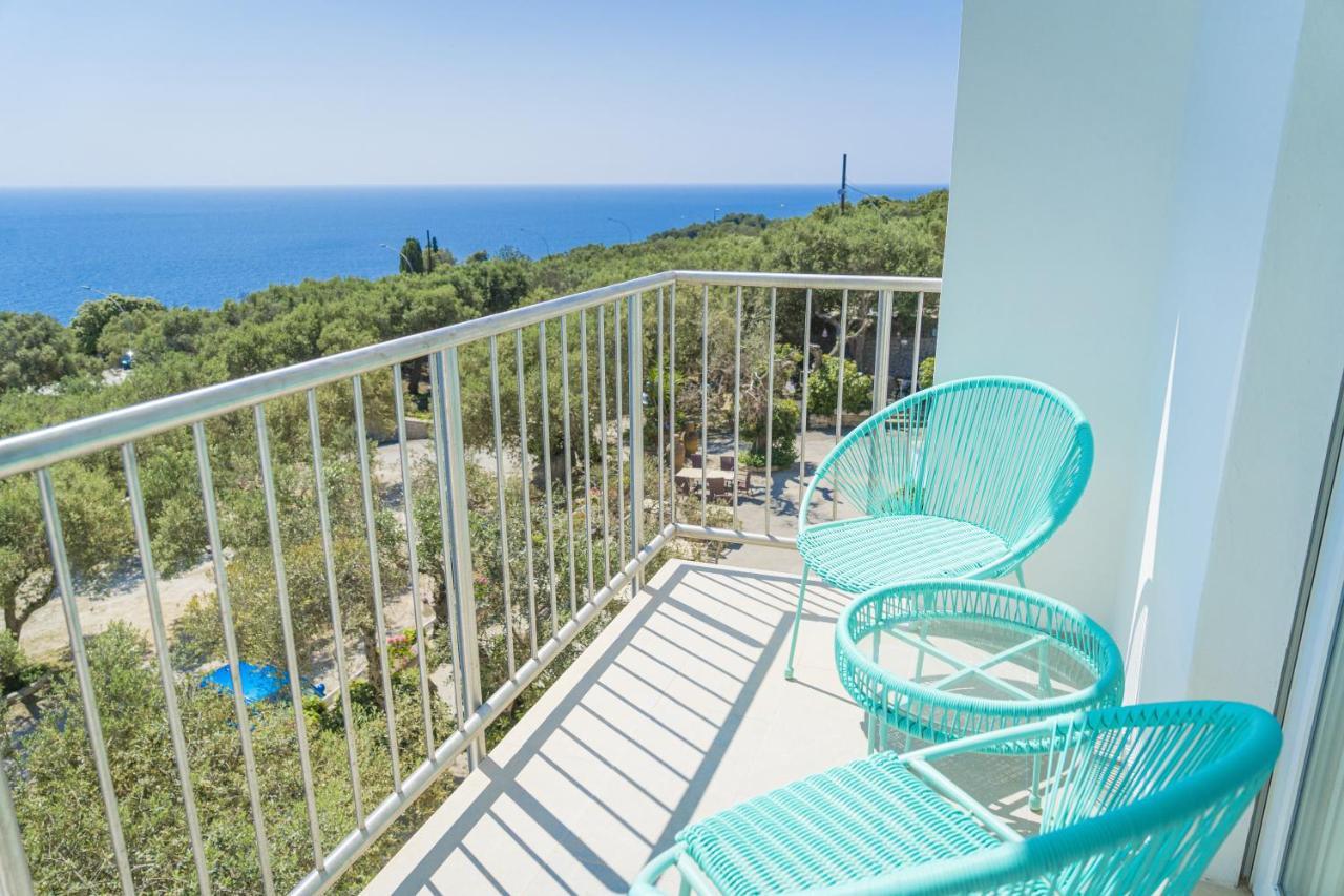 Hotel Orsa Maggiore Castro  Eksteriør bilde