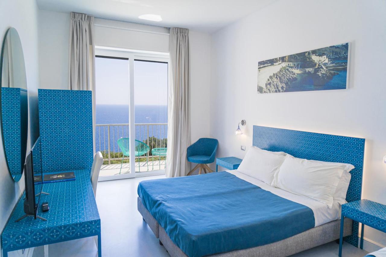 Hotel Orsa Maggiore Castro  Eksteriør bilde